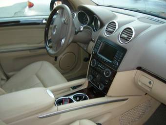 2009 Mercedes-Benz GL-Class Pics