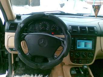 1998 Mercedes-Benz M-Class Pictures