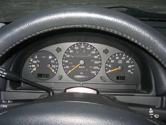 2002 Mercedes-Benz M-Class Photos