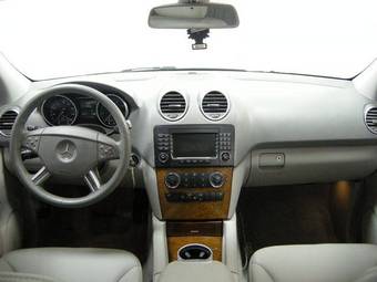 2006 Mercedes-Benz M-Class Pictures