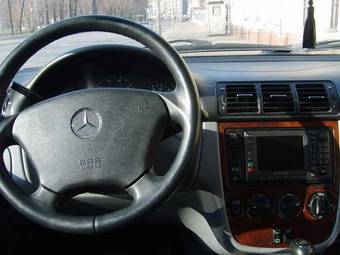 2001 Mercedes-Benz ML-Class Images