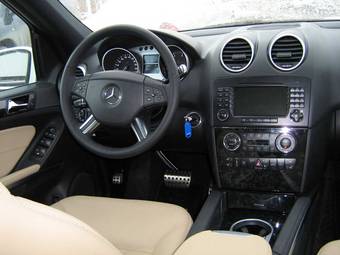 2008 Mercedes-Benz ML-Class Photos