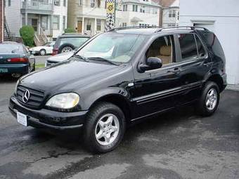 Mercedez Benz on 2001 Mercedes Benz Ml320 Pictures  3 2l   Gasoline  Ff  Automatic For