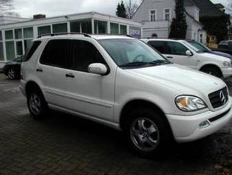 2002 Mercedes-Benz ML320