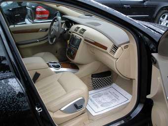 2005 Mercedes-Benz R-Class Pictures