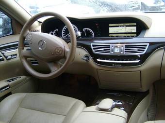 2010 Mercedes-Benz S-Class Images