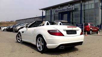 2012 Mercedes-Benz SLK-Class Pictures