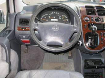 2000 Mercedes-Benz V-Class Pictures