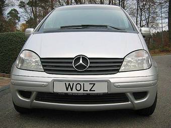 2004 Mercedes-Benz Vaneo Pictures