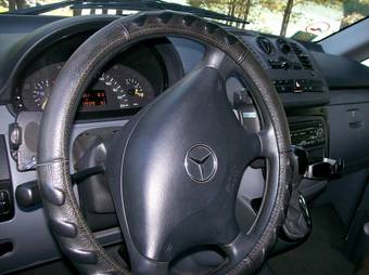 2004 Mercedes-Benz Vito Photos