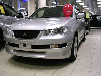 2001 Mitsubishi Airtrek Picture