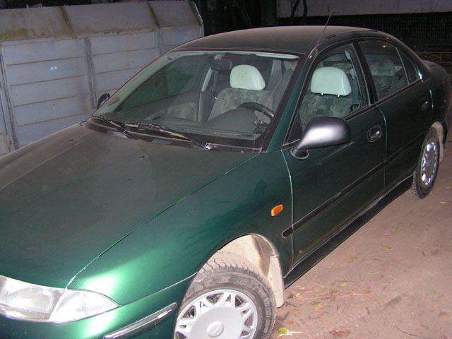 1998 Mitsubishi Carisma