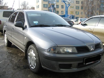 2003 Mitsubishi Carisma