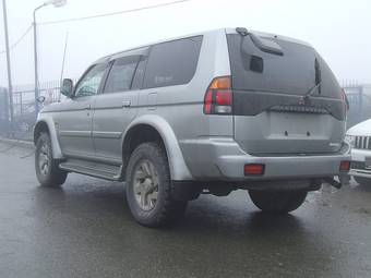 2001 Mitsubishi Challenger Photos