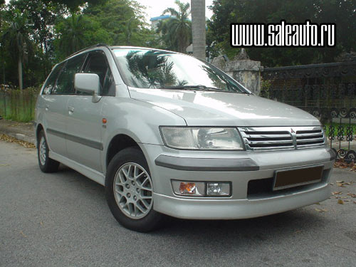 2000 Mitsubishi Chariot Pictures