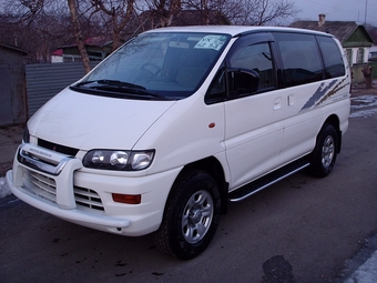 1999 Mitsubishi Delica