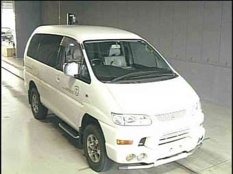 1999 Mitsubishi Delica Wallpapers