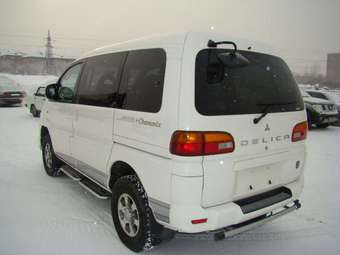2002 Mitsubishi Delica Pics