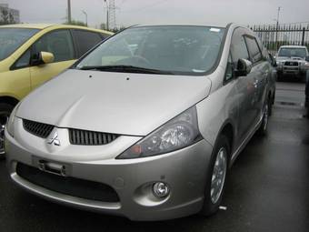 2003 Mitsubishi Grandis