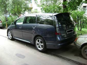 2005 Mitsubishi Grandis