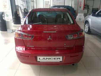 2011 Mitsubishi Lancer Photos