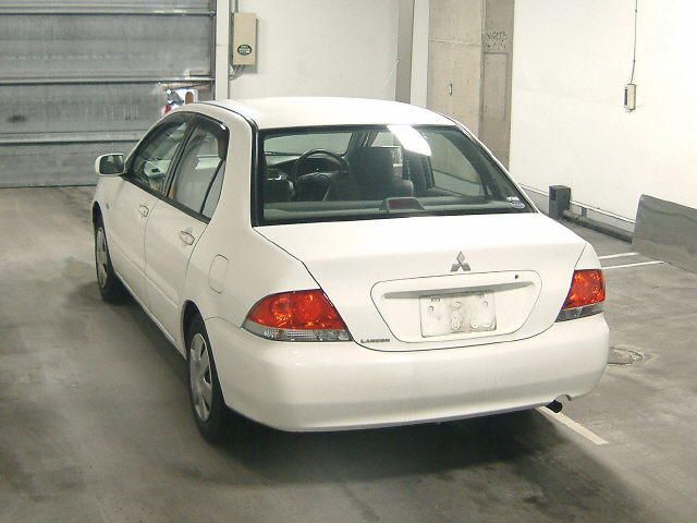 2004 Mitsubishi Lancer Cedia