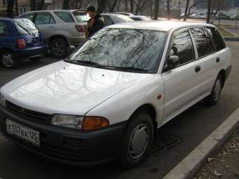 2001 Mitsubishi Libero For Sale
