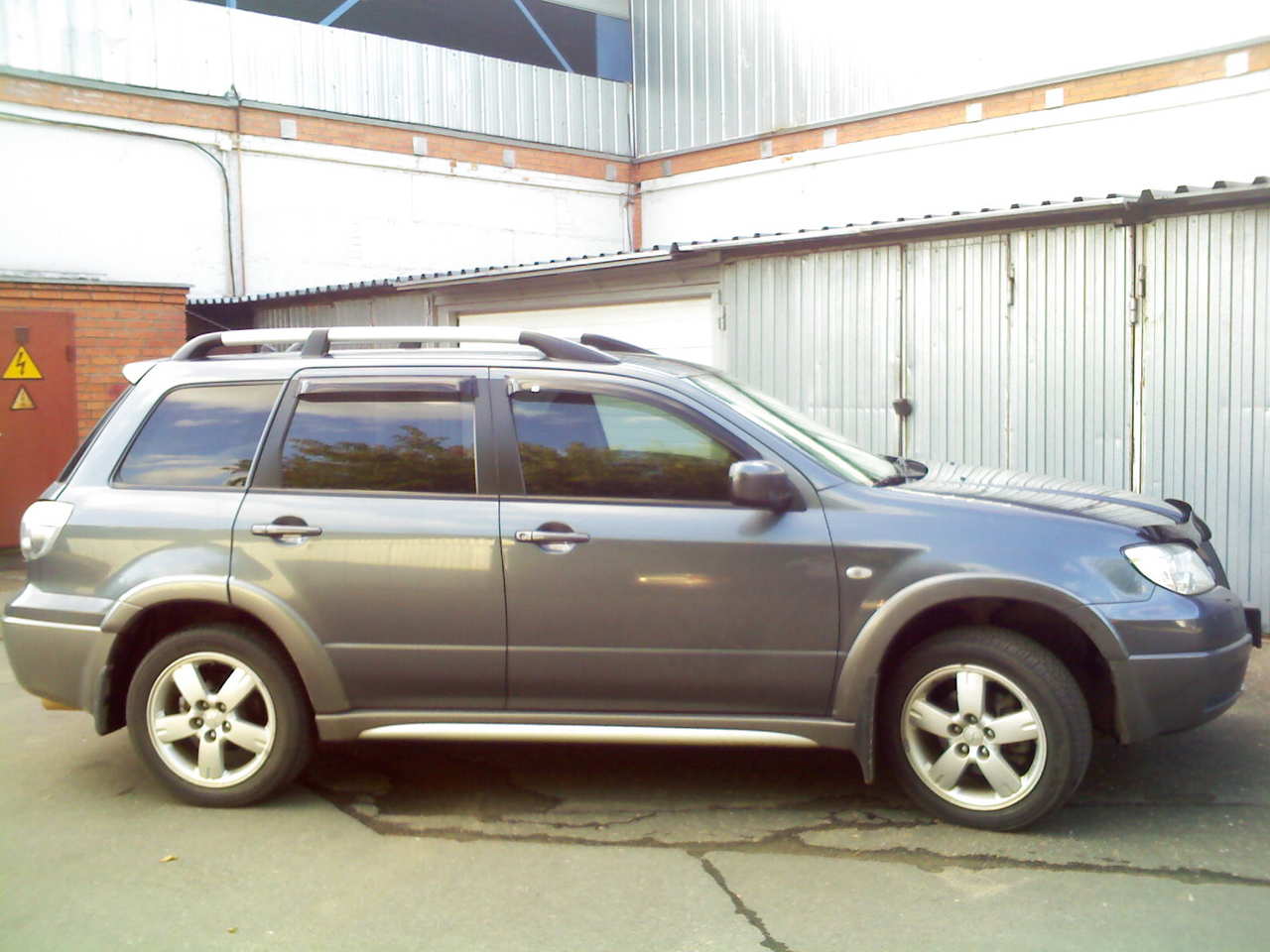 2005 Mitsubishi Outlander