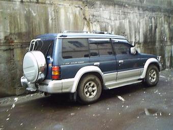 1992 Mitsubishi Pajero Photos