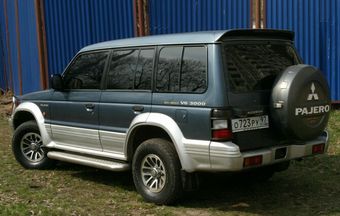 1993 Mitsubishi Pajero Pics