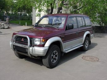 1994 Mitsubishi Pajero Photos