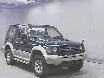 1994 Mitsubishi Pajero Photos