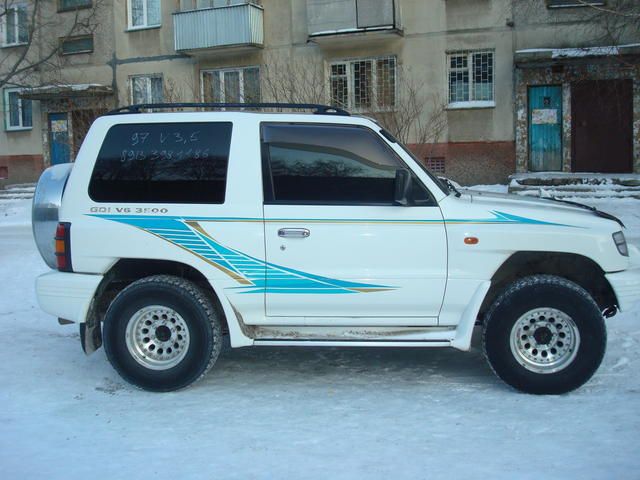 1997 Mitsubishi Pajero