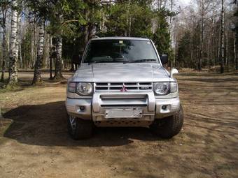 1997 Mitsubishi Pajero Photos