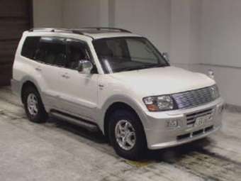 2000 Mitsubishi Pajero