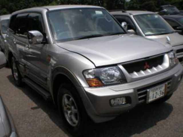 2002 Mitsubishi Pajero