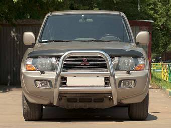 2002 Mitsubishi Pajero Image