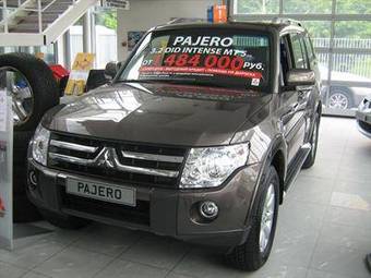 2009 Mitsubishi Pajero Pictures