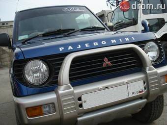 1996 Mitsubishi Pajero iO