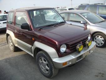 1995 Mitsubishi Pajero Junior Pictures