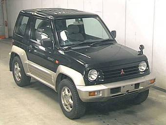 1996 Mitsubishi Pajero Junior Pics
