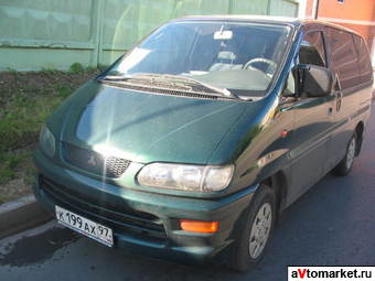 2000 Mitsubishi Space Gear Pictures