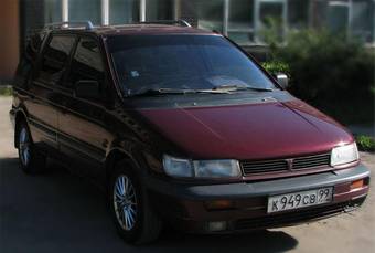 1993 Mitsubishi Space Wagon