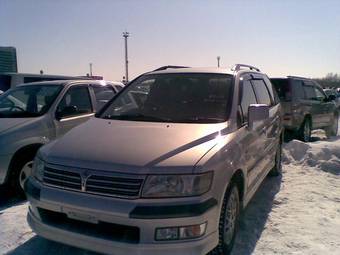 2000 Mitsubishi Space Wagon