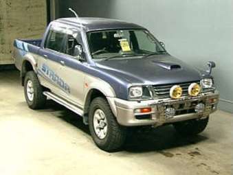 1997 Mitsubishi Strada