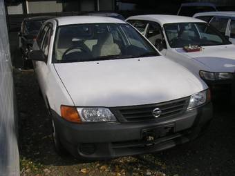 2003 Nissan AD Van Pictures