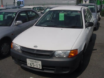 2000 Nissan AD Wagon