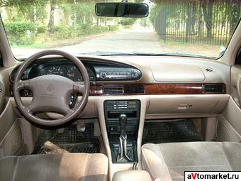 1995 Nissan Altima Photos