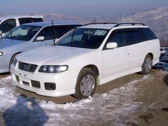 2004 Nissan Avenir