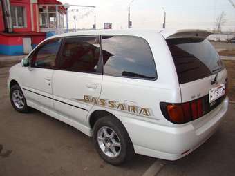 1999 Nissan Bassara
